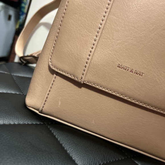 Matt and Nat Backpack - Picture 2 of 14